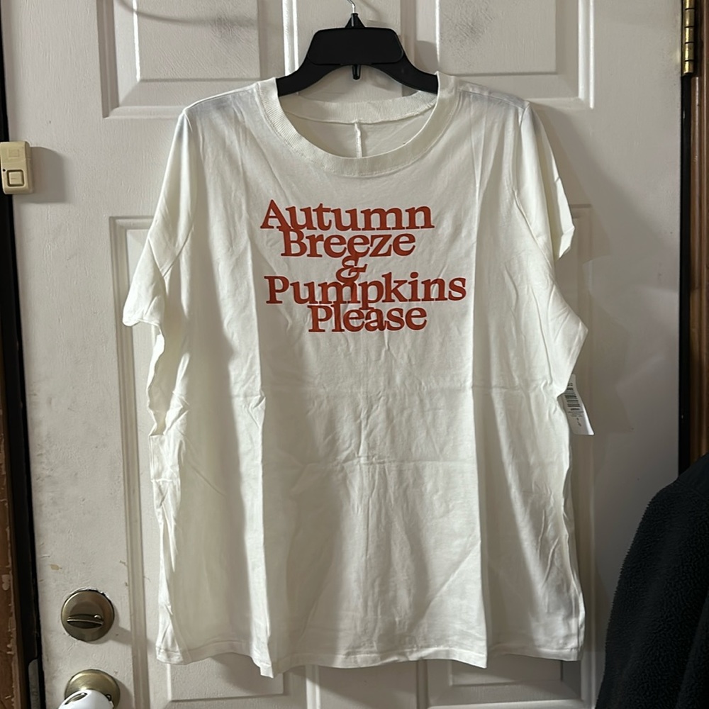 TORRID Autumn Vintage Cotton Crew Neck Tee: OFF-WHITE: NWT: SIZE 0 (L)